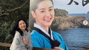 이영애, 22년만에 마주한 ‘대장금’…“반가워서 눈물나고 뭉클”