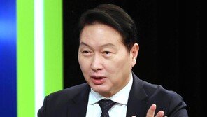 최태원 “반도체 웨이퍼 공급 부족, 2030년까지 지속될 것”