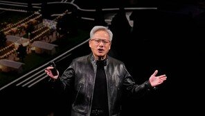 젠슨 황 “中수출용 AI칩 ‘H200’ 생산 재개”