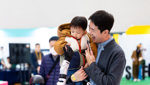 로봇과 함께 춤추고, AI와 오목 두고…