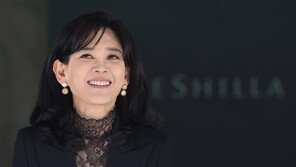 ‘올블랙 오피스 룩’ 이부진, 주주제안에 “IR 소통 자리 마련”