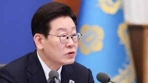 李 “경제 전시 상황…속도 강조하지만 지금은 더 중요”