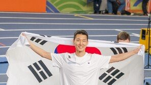높이뛰기 우상혁, 세계실내육상선수권서 2m26 넘어 공동 3위