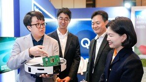 삼성전자, 신형 AI 로봇청소기 호평… ‘보안 전용칩’ 탑재 신뢰도↑