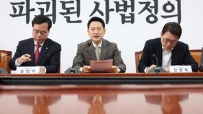 [사설]법원의 잇단 제동도, 당내 거센 반발도 “잠깐의 역풍”이라니…