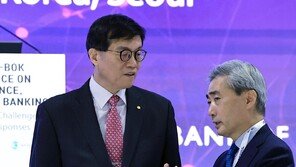 이창용 “신현송, 나보다 훨씬 능력 있어…한은에 축복”