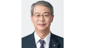 임종룡 회장 연임 확정… 취임식 생략하고 스타트업 방문