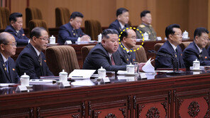 ‘김정은의 그림자’-‘목구멍 냉면’ 강경파… 북한판 국회 1-2인자로