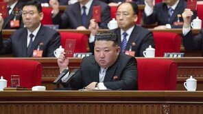 [속보]김정은 “韓, 가장 적대적 국가로 공인…건드리면 무자비한 대가”