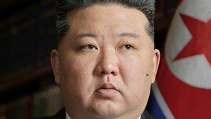 김정은 “한국을 가장 적대적 국가로 공인…철저히 배척하고 무시”