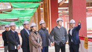 정용진 회장, ‘스타필드 청라’ 현장 점검… 올해로 네 번째 현장경영