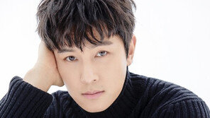 “앞으로도 시끄러울 것”이라던 김동완, 결국 SNS 논란 사과 