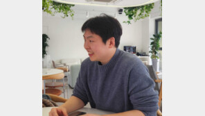 “인간이 병목 돼버렸다”…AI에 휘둘리는 ‘클로드 블루’ 확산[김현지의 with AI]