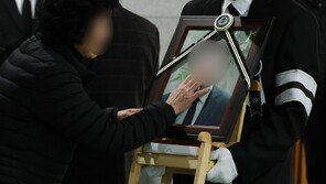 “아빠 나 여기있어” 어린 아들의 통곡…대전 화재참사 눈물속 첫 발인