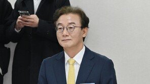[단독]합수본 “전재수 받은 시계 785만원 까르띠에 발롱블루”