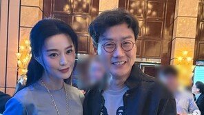판빙빙, ‘오징어 게임’ 황동혁 감독과 투샷…깜짝 만남