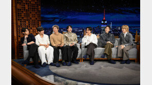 BTS, 美 구겐하임 미술관서 압도적 퍼포먼스…지미 팰런과 K문화 전파