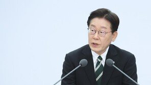 李 “국가폭력 범죄자들 훈·포장 박탈은 당연한 조치”