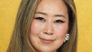 [신문과 놀자!/피플 in 뉴스]‘케데헌’ 2관왕… 디아스포라의 힘 보여준 매기 강