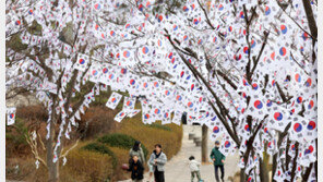 “흙 만지고 꽃 심고”…도심 속 숲에서 자라는 아이들