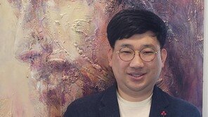 “못에 박힌 예수의 고통, 손끝으로 느껴보세요”