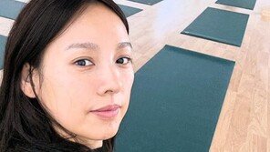 이효리 요가원 “사인 사진 사양…신체 접촉 금지”