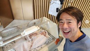 ‘득녀’ 김홍표, 51세에 아빠 됐다 “마음가짐 달라져…응원 감사”