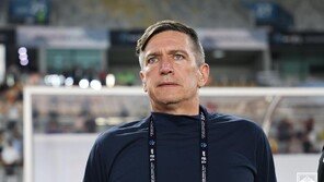 일본 여자축구, ‘亞컵 우승’ 이끈 닐센 감독 경질…“열정 부족”