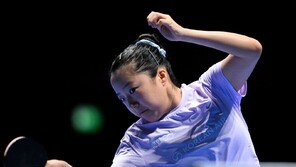 탁구 신유빈, 獨 한잉 꺾고 월드컵 8강행…다음 상대는 中 천싱퉁