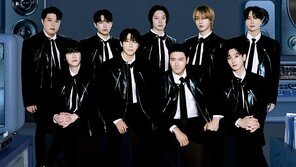 슈퍼주니어 공연 중 관객 3명 추락 부상…SM “깊이 사과”