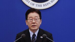 [속보]李 “무인기 사건, 북측에 유감의 뜻 표한다…불필요한 군사적 긴장 유발”