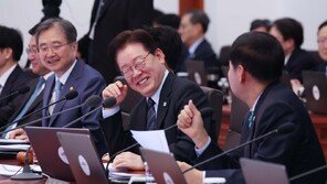 5월 1일 노동절 ‘법정 공휴일’ 확정…학교·관공서 다 쉰다
