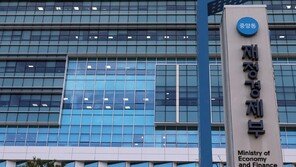 정부, ‘전 국민 공급망 애로 핫라인’ 개설…기업·국민 건의 접수