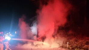 경부고속도로서 탱크로리 화재…인명피해 없어