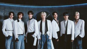 앰퍼샌드원, 음반 차트 1위 직행