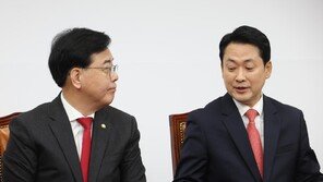 김재원, 경쟁 후보 이철우 겨냥하자 송언석 회의장 나가…국힘 최고위 아수라장