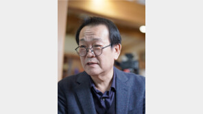 세종학당재단 이사장에 역사학자 전우용
