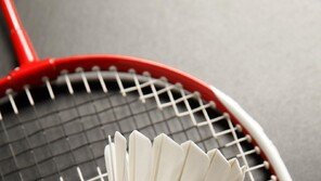 中 늘어난 삼겹살 소비가 불러온 나비효과? BWF,  합성소재 셔틀콕 사용 허용한 사연은…