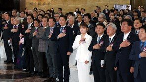 우원식 “여야 손잡고 개헌 이뤄야…책임있는 의회 정치 만들자”