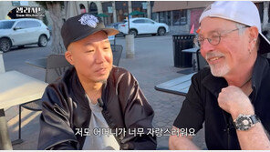 美 교포 윤여정 차남 “오스카 수상 어머니 자랑스러워…난 미국계 한국인”