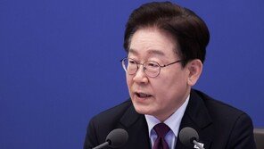 李, ‘이스라엘군 고문’ 주장 영상 공유 “인권 최우선”… 3시간뒤 “2024년 상황, 국제법 위반” 추가 글 올려
