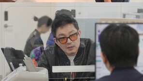 이범수, 합의 이혼 심경 고백…“승자 없는 일, 아이들에게 미안”