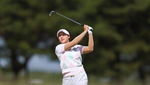 무서운 ‘슈퍼루키’ 김민솔… 장타로 KLPGA 첫 승이자 통산 3승 쐈다