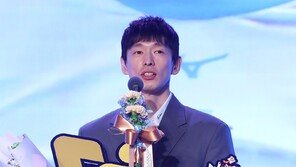‘41세 세터’가 정규리그 MVP…한선수 “수많은 실패가 지금의 나를 만들었다”