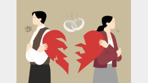 “유명한 선생이라더니”…자녀 과외 교사로 옛 ‘썸남’ 끌어들인 아내