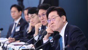 AI 자율주행-재생에너지 규제 특례… 李 “총괄 권한 차르 활용”