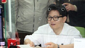 한동훈, 하정우·조국에 “왜 부산 시민 아니라 李·민주당 허락받아야 하나”