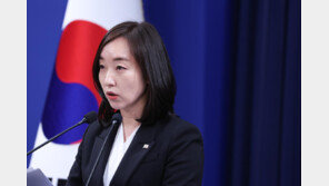 靑 “제조 주권 강화…핵심기술 유출 막을 ‘K-산업 방파제’ 도입”