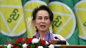 미얀마 수지 여사, 가택연금형으로 전환…고위 군 관계자 밝혀