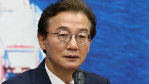 전재수 “허위 주장 반복”…한동훈 “죽어도 ‘안 받았다’ 말 못해”